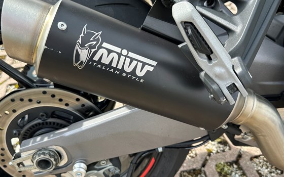 Gebrauchtmotorrad Ducati Monster 821 - Bild 5
