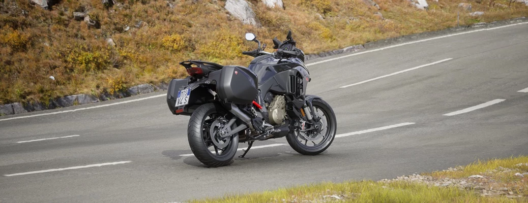 Ducati Multistrada V4 S (Schwarz) - Bild 2