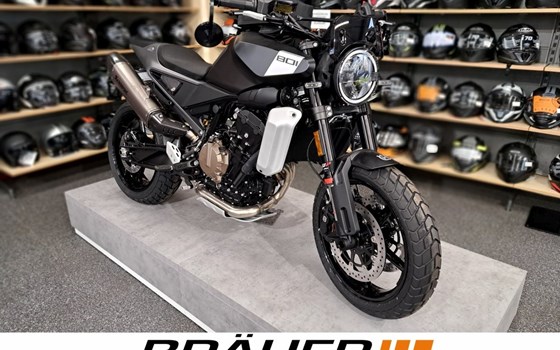 Neufahrzeug Husqvarna Svartpilen 801 - Bild 2