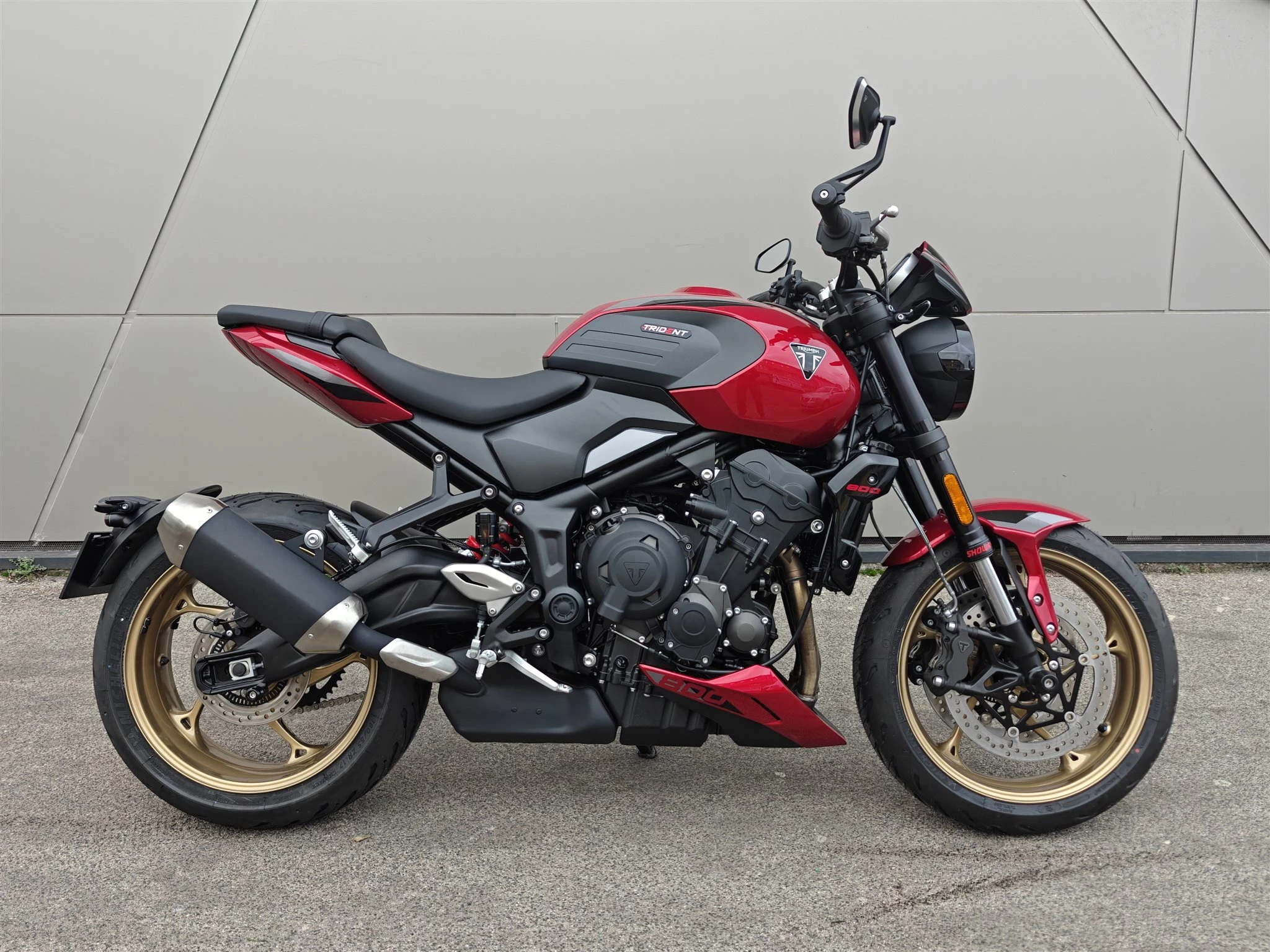 Triumph Trident 800