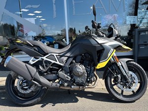 Suzuki V-Strom 800