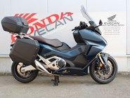 Honda Forza 750