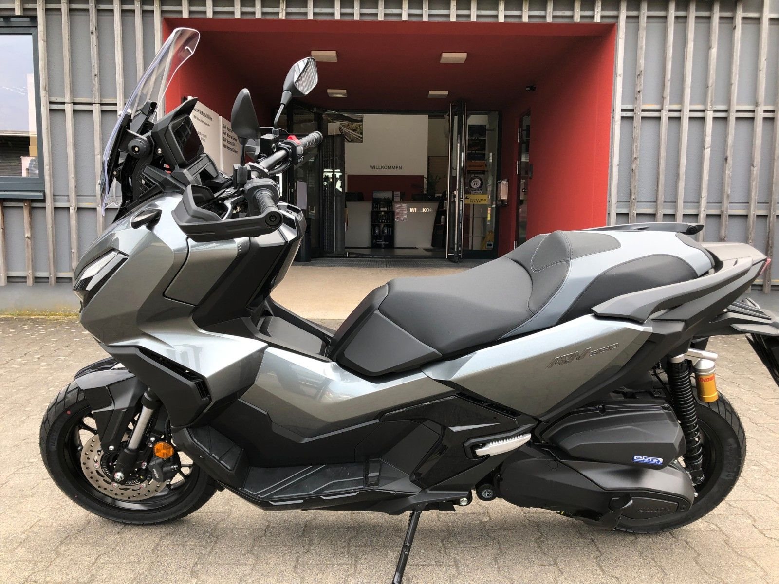 Honda ADV350