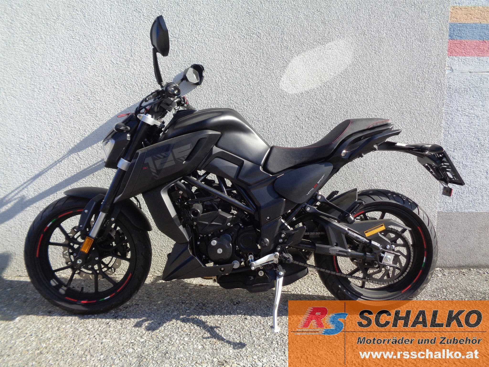 Motobi DL 125 Naked BLACK EDITION