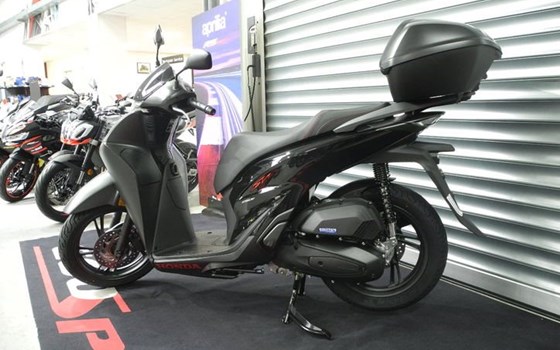 Gebrauchtmotorrad Honda SH150i - Bild 7