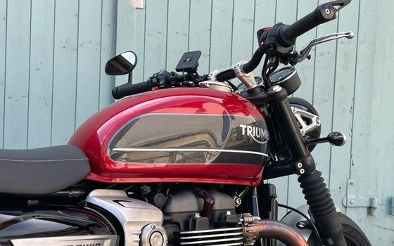Motorrad Occasion Triumph Speed Twin 1200 - Bild 8