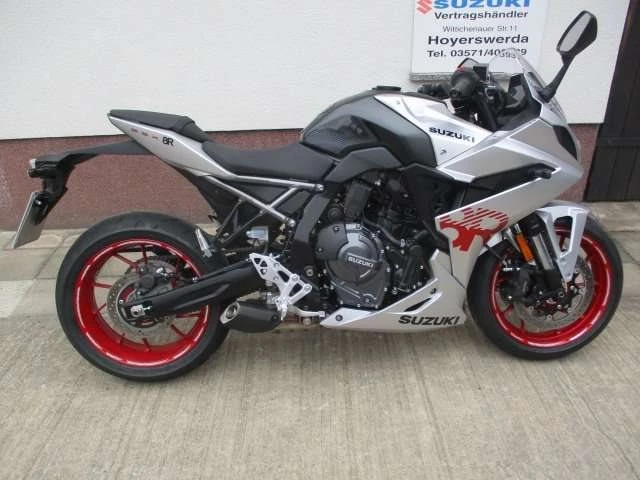 Suzuki GSX-8R