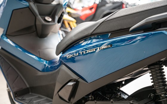 Neufahrzeug Kymco Sky Town 125i ABS - Bild 14