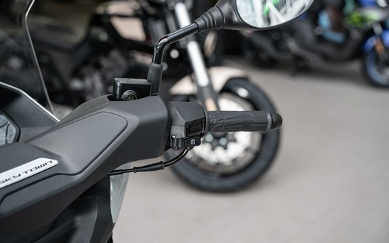 Neufahrzeug Kymco Sky Town 125i ABS - Bild 9