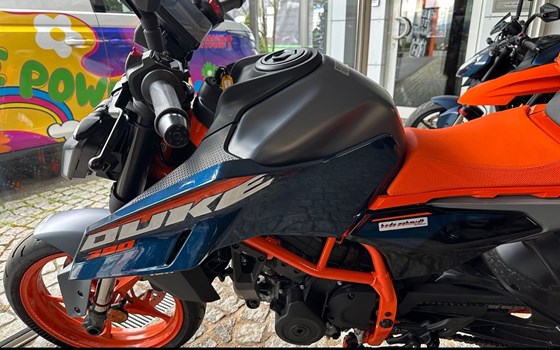 Neufahrzeug KTM 390 Duke - Bild 2
