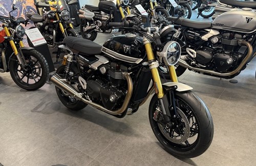 Neumotorrad Triumph Speed Twin 1200 RS