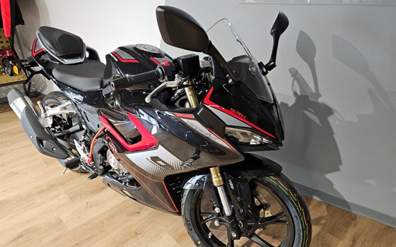 Neufahrzeug QJ Motor SRK 125 R - Bild 7