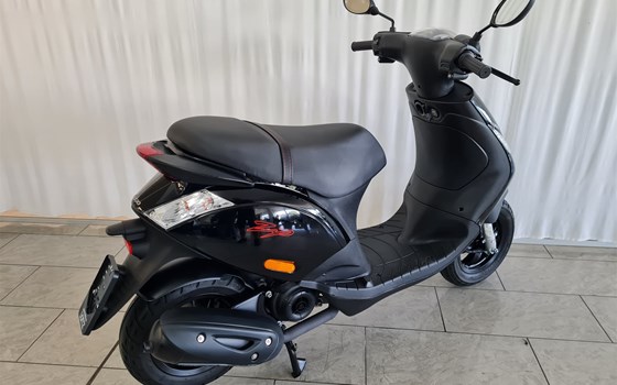Gebrauchtmotorrad Piaggio ZIP 50 - Bild 2