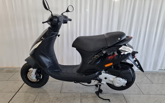 Gebrauchtmotorrad Piaggio ZIP 50 - Bild 3