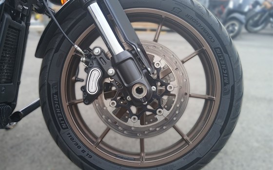 Gebrauchtmotorrad Harley-Davidson Softail Low Rider ST - Bild 9