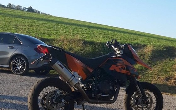 Gebrauchtmotorrad KTM 690 Supermoto - Bild 3