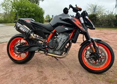 GEBRAUCHTFAHRZEUG KTM 890 Duke R