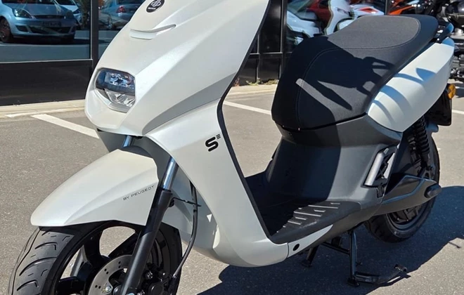 Peugeot Kisbee SE
