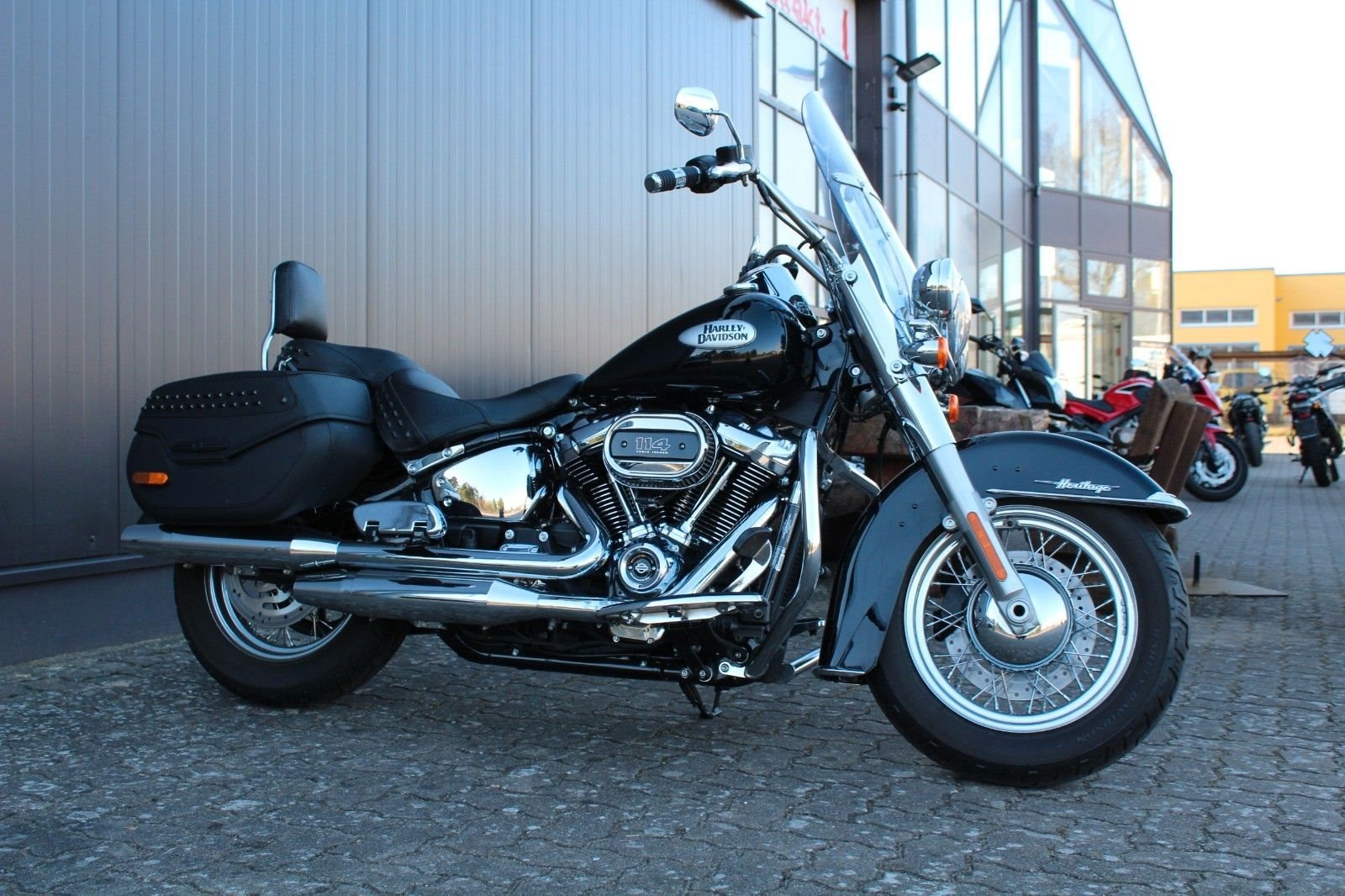 Harley-Davidson Softail Heritage Classic 114 FLHCS