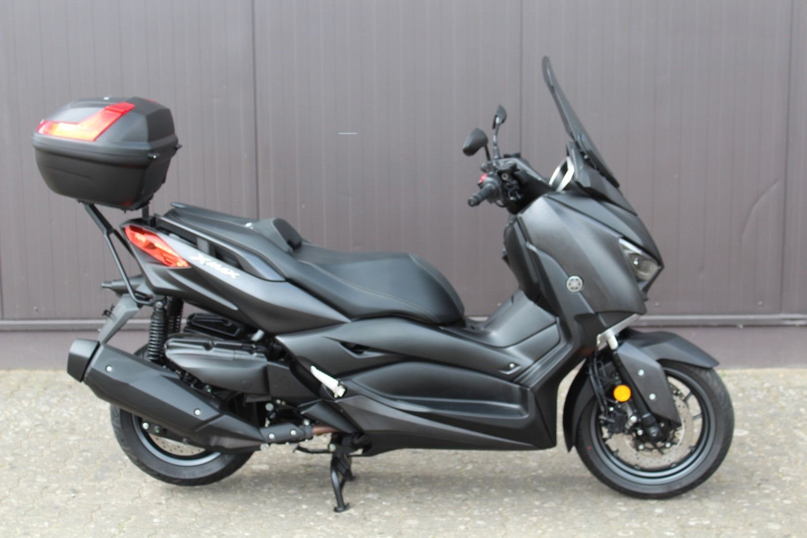 Yamaha XMAX 400
