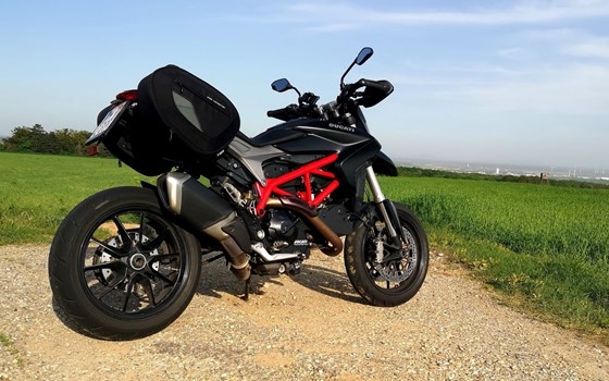Gebrauchtmotorrad Ducati Hypermotard 821 - Bild 2