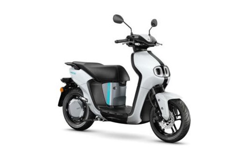 Neumotorrad Yamaha NEO's Dual Battery