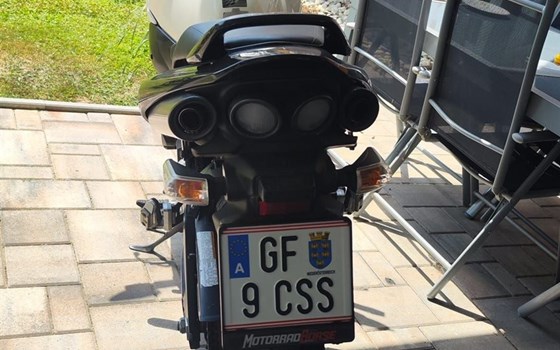 Gebrauchtmotorrad Suzuki GSR 600 - Bild 2