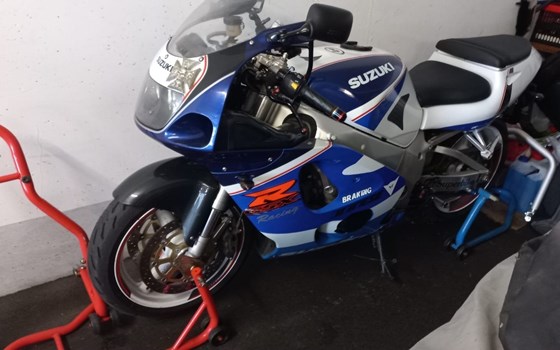 Gebrauchtmotorrad Suzuki GSX-R 750 - Bild 3