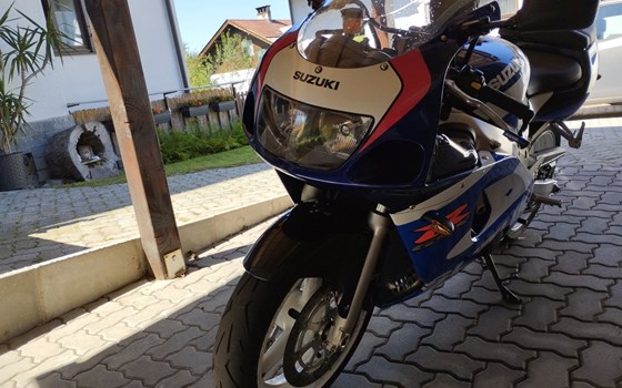 Gebrauchtmotorrad Suzuki GSX-R 600 - Bild 2
