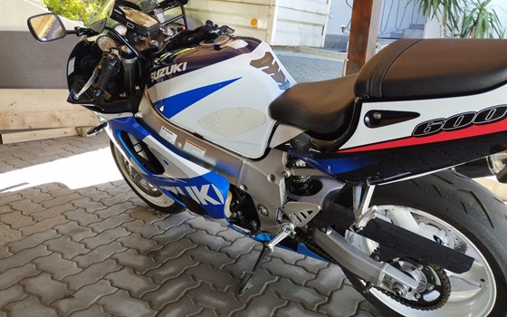Gebrauchtmotorrad Suzuki GSX-R 600 - Bild 3