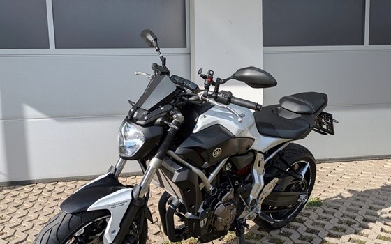 Gebrauchtmotorrad Yamaha MT-07 - Bild 2
