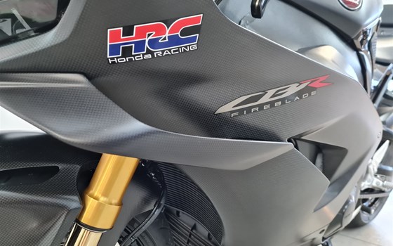 Gebrauchtmotorrad Honda CBR1000RR-R Fireblade SP Carbon Edition - Bild 4
