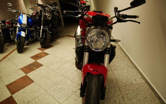 Gebrauchtmotorrad Ducati Monster 1200 - Bild 3