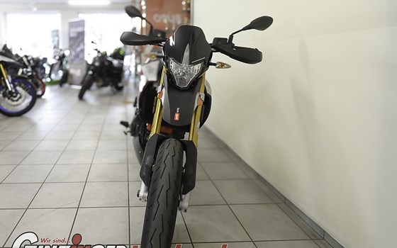 Gebrauchtmotorrad Aprilia Dorsoduro 900 - Bild 8