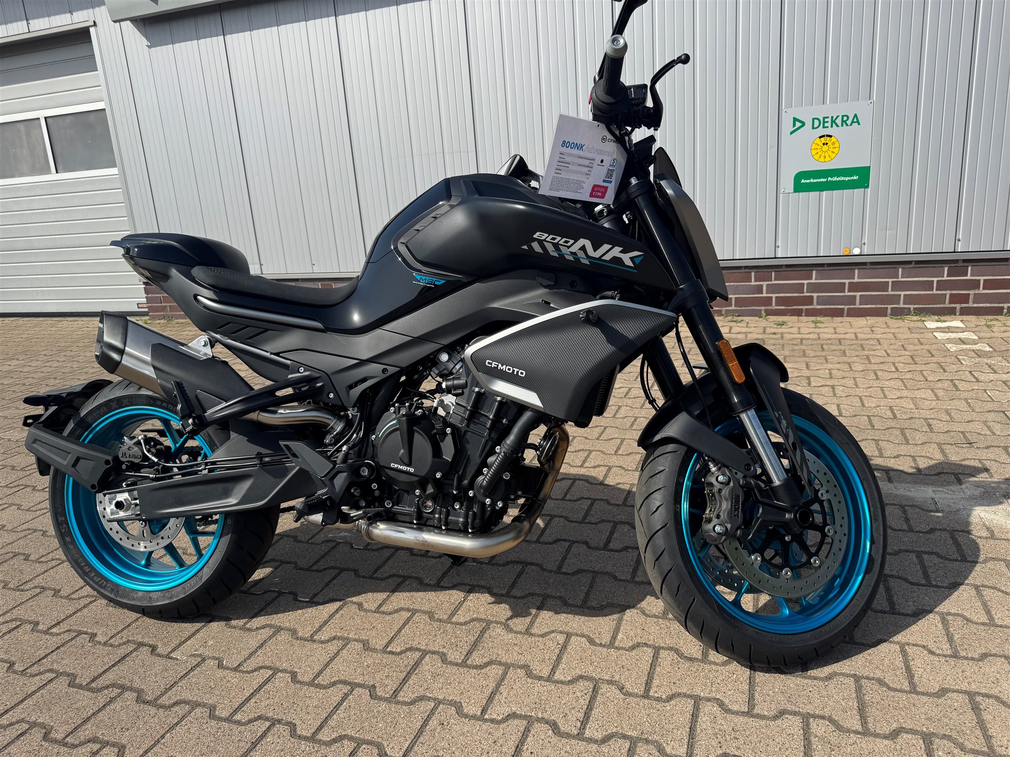 CFMOTO 800NK Advanced 