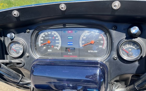 Gebrauchtmotorrad Harley-Davidson Electra Glide Classic FLHTC - Bild 9