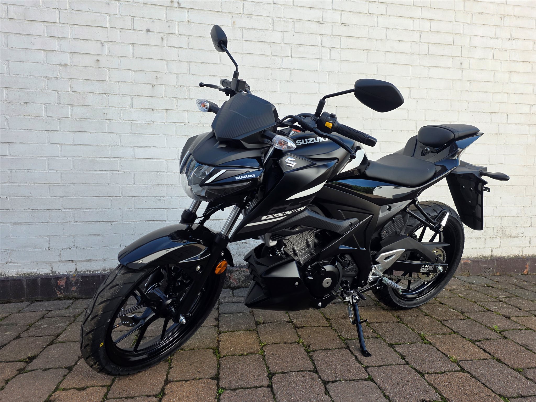 Suzuki GSX-S125