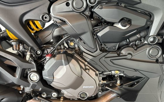 Gebrauchtmotorrad Ducati Monster + - Bild 7