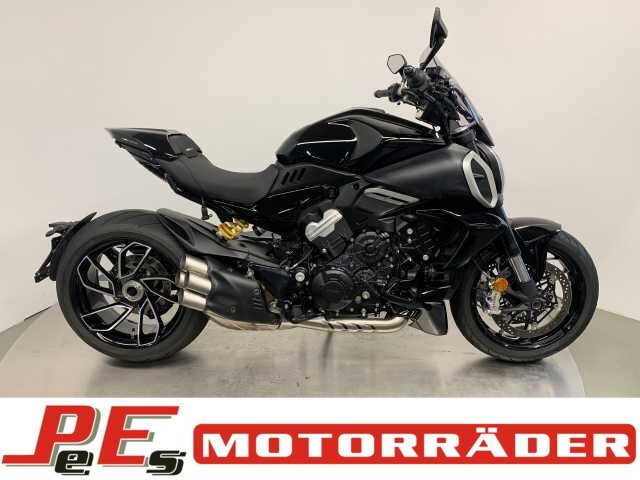 Ducati Diavel V4