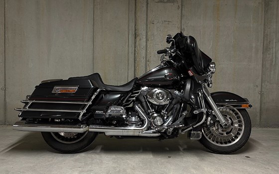 Gebrauchtmotorrad Harley-Davidson Electra Glide Classic FLHTC - Bild 1