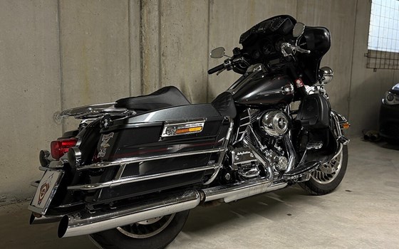 Gebrauchtmotorrad Harley-Davidson Electra Glide Classic FLHTC - Bild 3