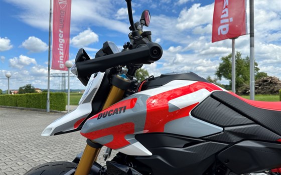 Neufahrzeug Ducati Hypermotard V2 SP - Bild 3