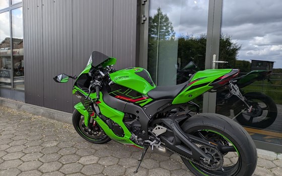Gebrauchtmotorrad Kawasaki Ninja ZX-10R - Bild 3