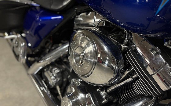 Gebrauchtmotorrad Harley-Davidson Road King Classic FLHRC - Bild 5