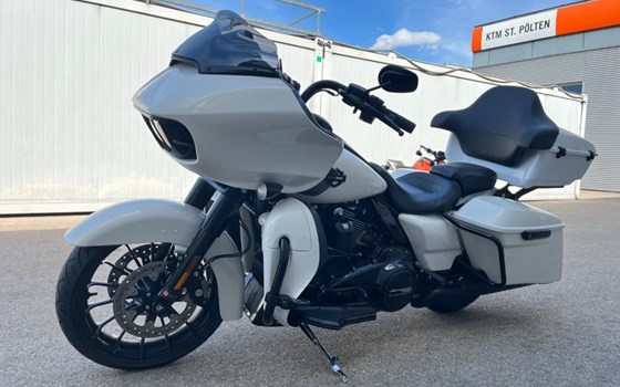 Gebrauchtmotorrad Harley-Davidson Touring Road Glide Special FLTRXS - Bild 10