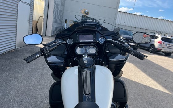 Gebrauchtmotorrad Harley-Davidson Touring Road Glide Special FLTRXS - Bild 12