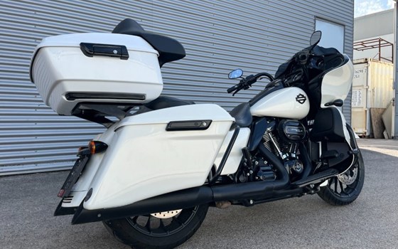 Gebrauchtmotorrad Harley-Davidson Touring Road Glide Special FLTRXS - Bild 8