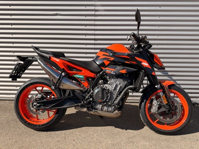 KTM 890 Duke GP (orange) - Bild 1
