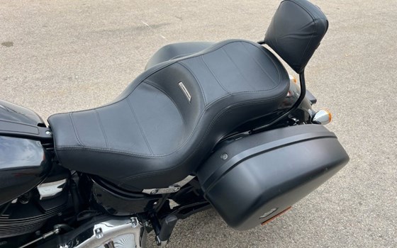 Gebrauchtmotorrad Harley-Davidson Softail Sport Glide FLSB - Bild 11