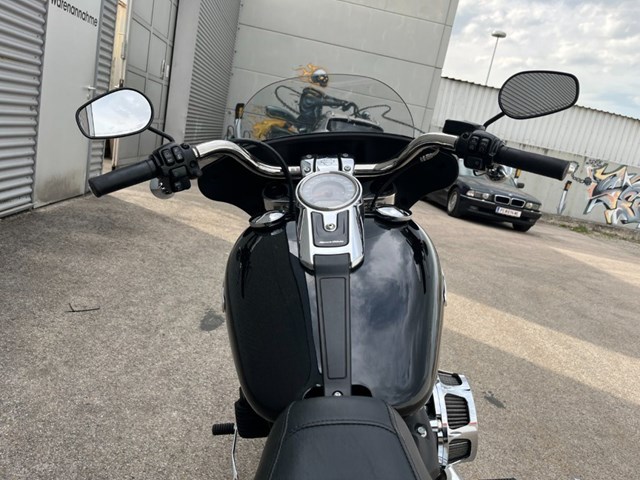 Harley-Davidson Softail Sport Glide FLSB (schwarz) - Bild 12